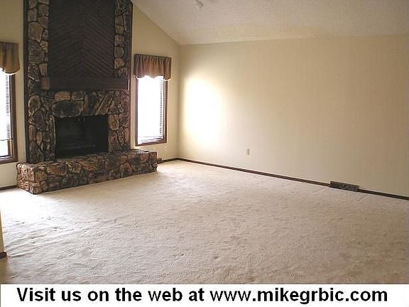 2nd image of 2262 N Longwood Cir