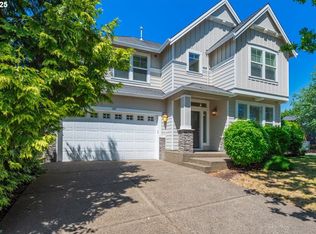 187 N Fairway St, Newberg, OR 97132