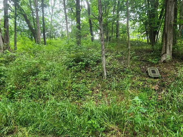 94 Highlander Ln, Camden, TN 38320