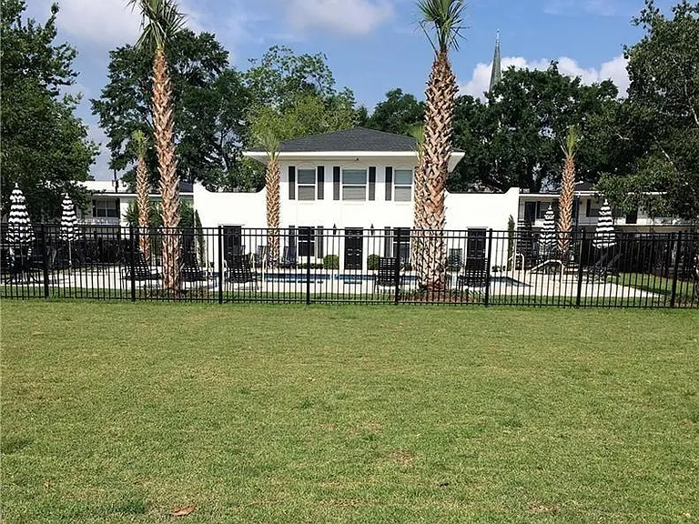 4309 Old Shell Rd #B6 — Photo 4