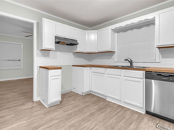 4th image of 415 Forest Hills Dr