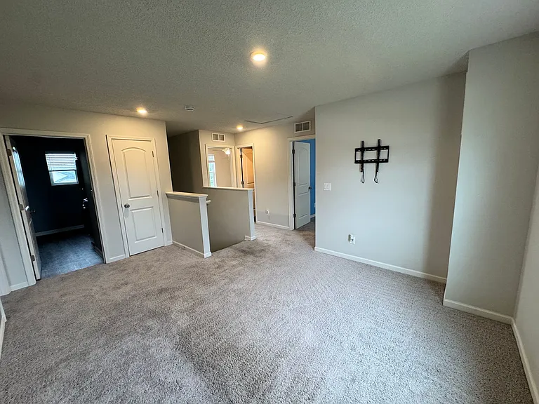 1610 Westport Dr — Photo 14