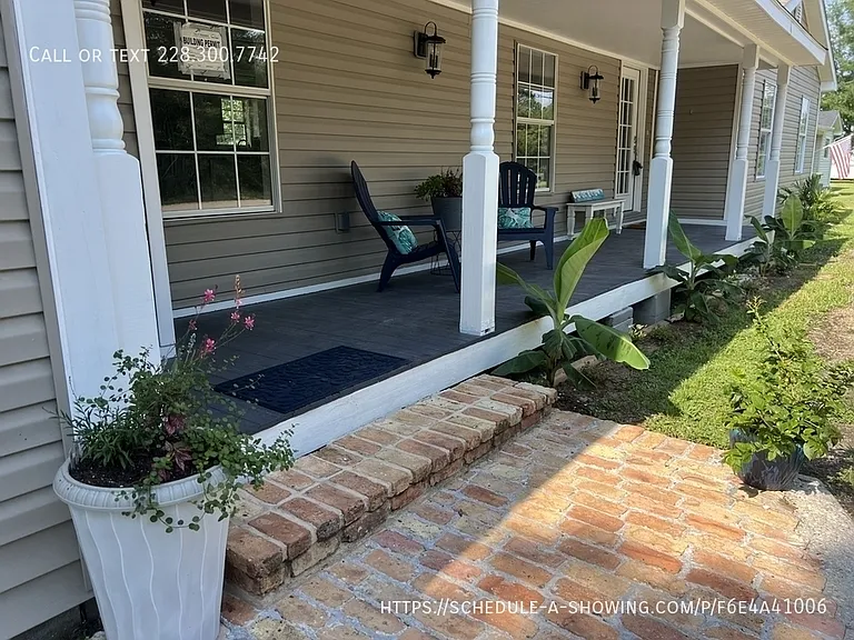 912 Maple St — Photo 25