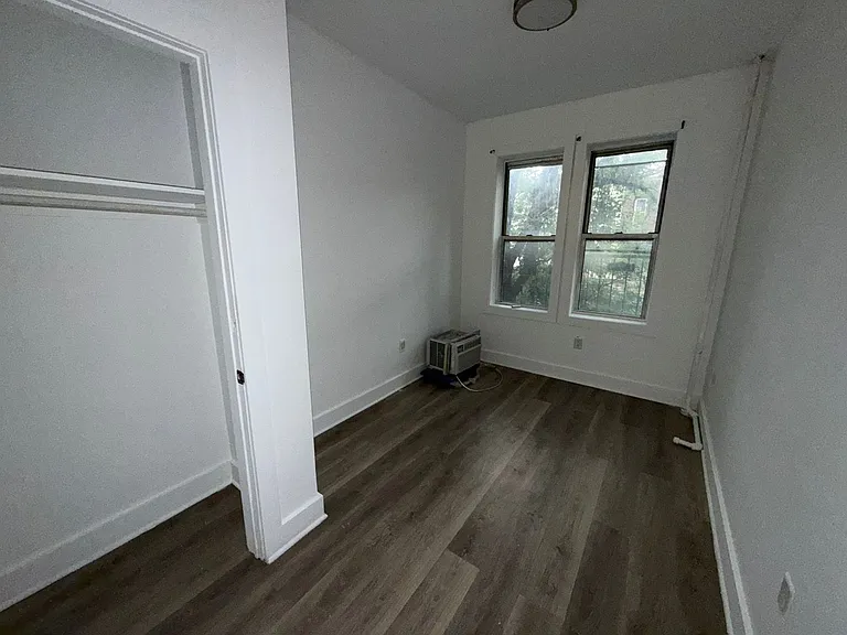 214 64th St #5E — Photo 8