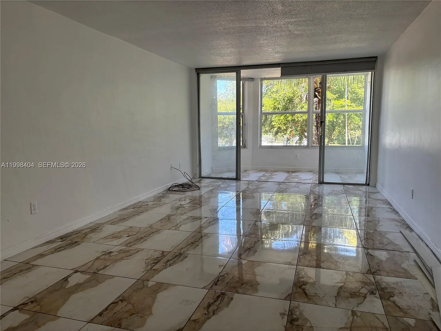 Rolling Green Condo C — Photo 2