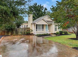 112 Oak Valley Dr, Simpsonville, SC 29681
