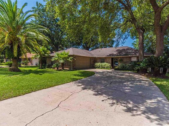 2nd image of 3380 Shannon Pl