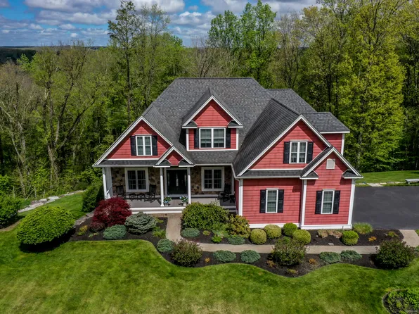 11 Gereg Glen Road, Brookfield, CT 06804