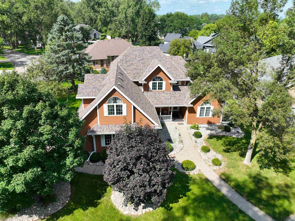 445 N Royal Troon Dr, Dakota Dunes, SD - View 4