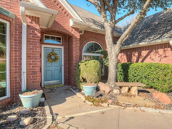 3rd image of 3901 Wildmeadow Ct