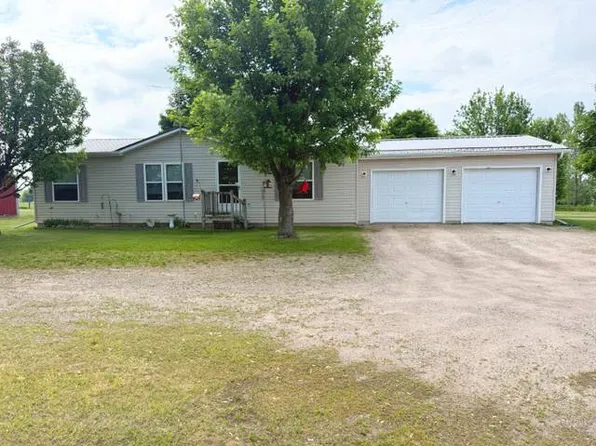 N10170 Knaack Rd, Clintonville, WI 54929