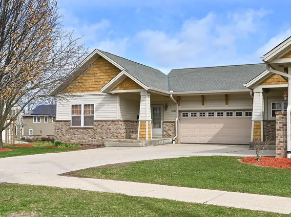 4042 West Howard AVENUE Unit 4042, Milwaukee, WI 53221