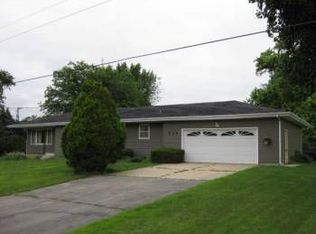 436 Williams Dr, Oregon, IL 61061