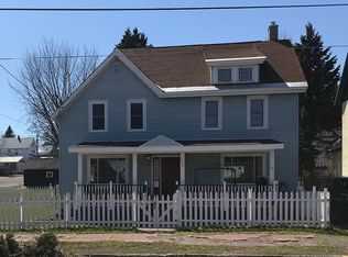 802 Calumet St, Lake Linden, MI 49945