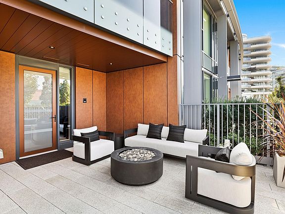 5th image of 1601 Quebec St #101