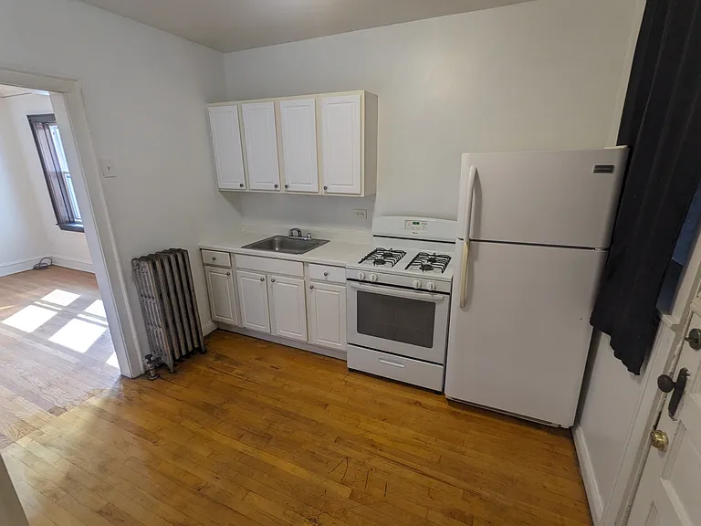 6338 W Raven St #1A — Photo 4