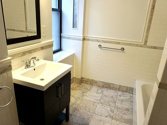 4th image of 336 Fort Washington Ave #1EE