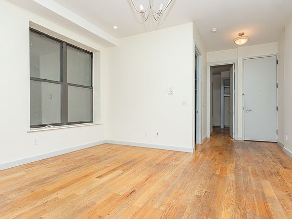 3rd image of 1426 Bedford Ave Floor 2
