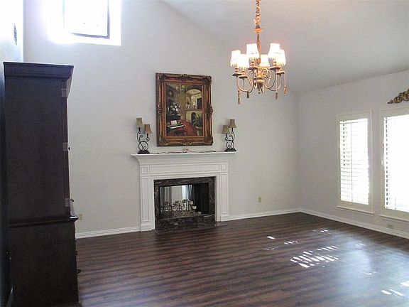 4th image of 2719 S Glen Haven Blvd