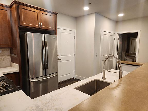 3rd image of 401 NE 71st St #N204