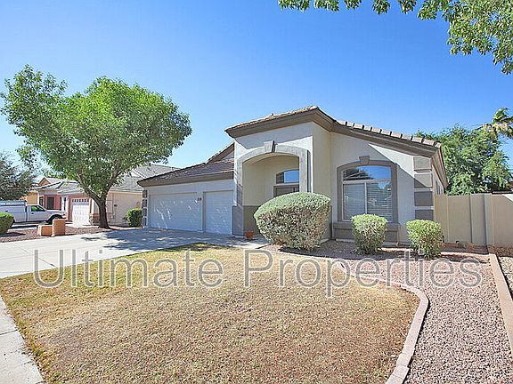 3rd image of 8010 W Yukon Dr