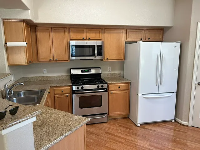 217 Vessona Cir — Photo 3
