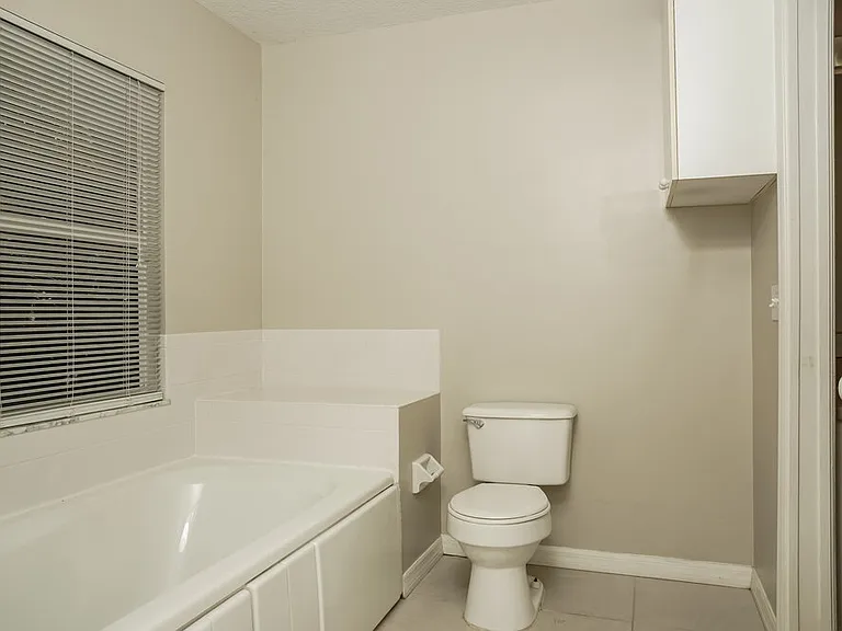 7703 33rd Ln E — Photo 11