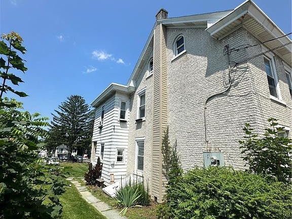 5th image of 338 Northampton St