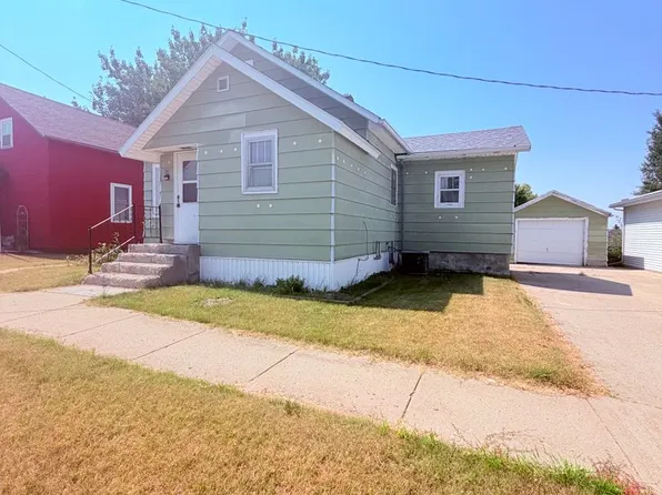 816 12th St, Eureka, SD 57437