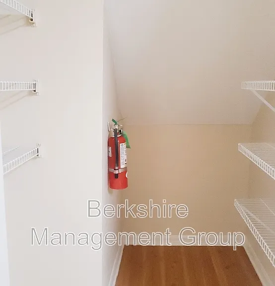 1113 Pogonia Dr — Photo 11