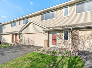 4052 Blakewood Dr, Shakopee, MN 55379