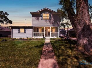 425 W William St, Maumee, OH