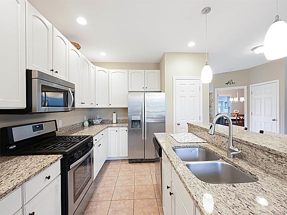 5th image of 71 Madison Drive
