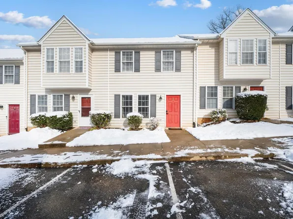 716 Leesville Rd APT 204, Lynchburg, VA 24502