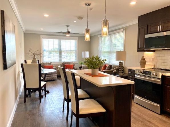 Fairfield Fieldstone At Farmingdale | 168 Fulton St, Farmingdale, NY