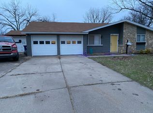 312 Sundown Ct, Burleson, TX 76028