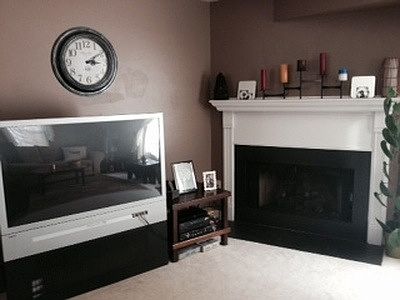 Big screen tv, dvd player, fireplace