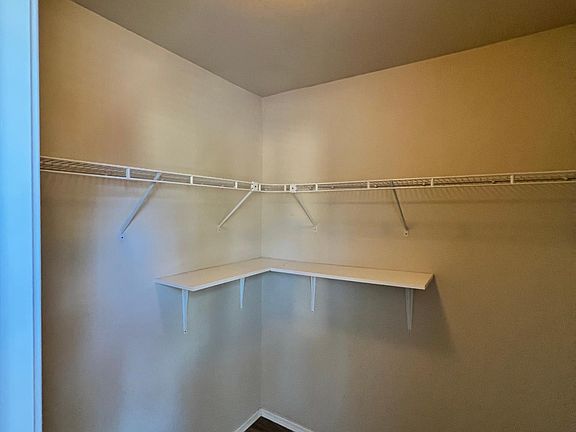 3rd image of 19565 Salmonberry Ct