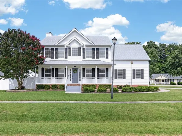 2002 Sarahs Cove Dr, Hayes, VA 23072