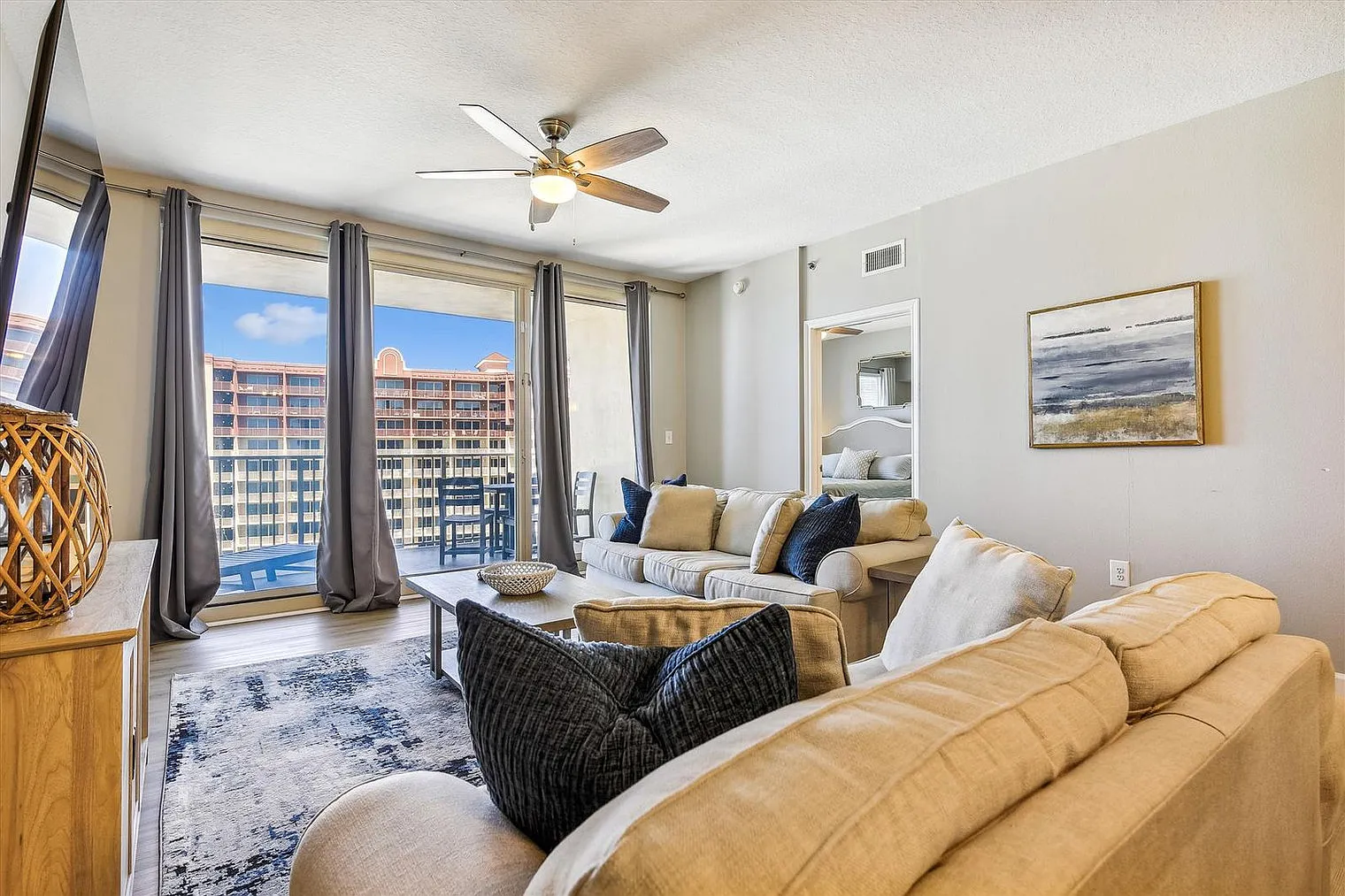 3 bed, 3.0 bath, 1496 sqft, $6,534 — Photo 2