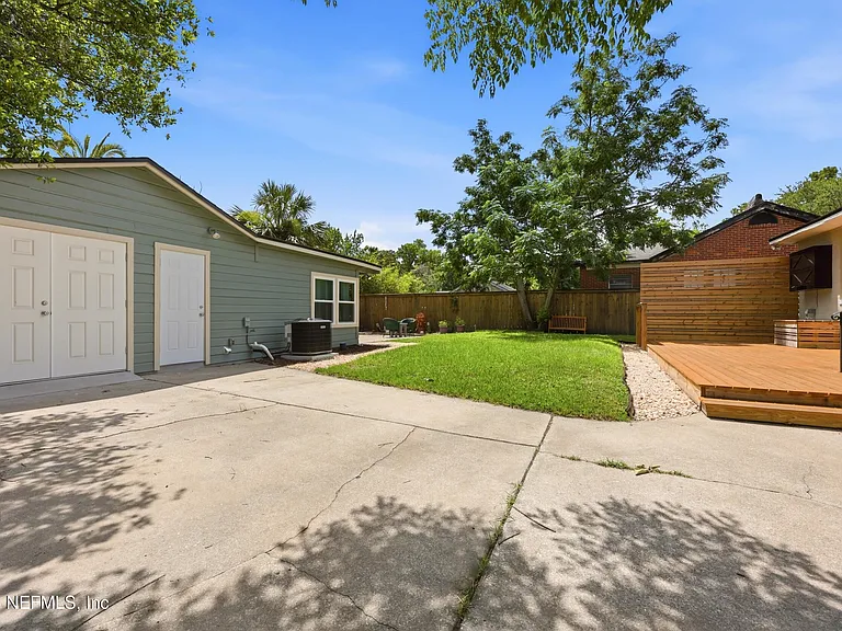 2749 Hendricks Ave — Photo 15