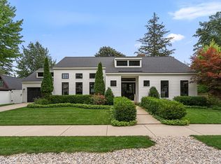 135 Main St, Douglas, MI 49406