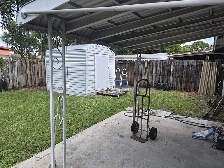3793 Heather Dr W — Photo 13