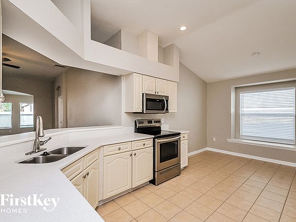 5th image of 1641 Bonita Bluff Ct
