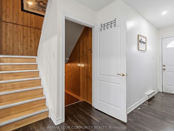 4th image of 11 Grantbrook Ct