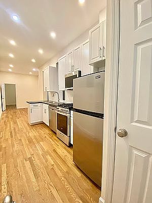 2nd image of 226 W 25th St #1F