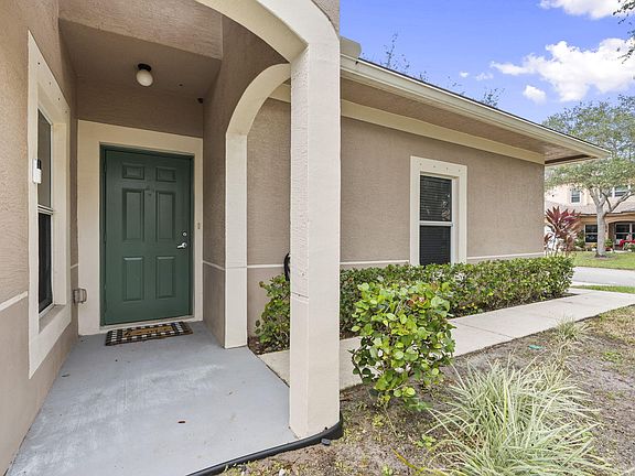 4th image of 1863 S Dovetail Drive #B1