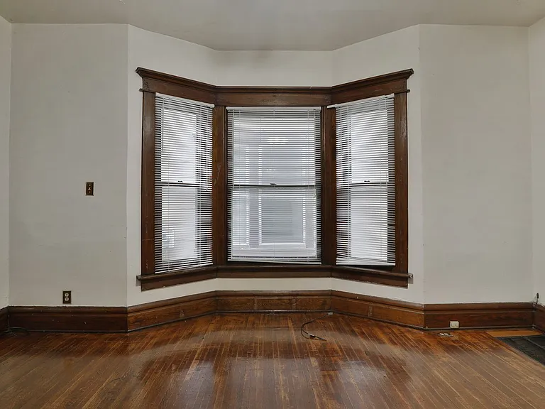 23 E Blake Ave — Photo 7