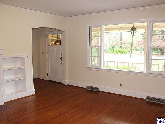 3rd image of 841 W Home Ave