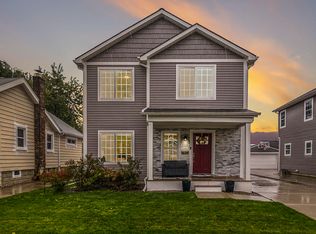 466 Ardmore Dr, Ferndale, MI 48220